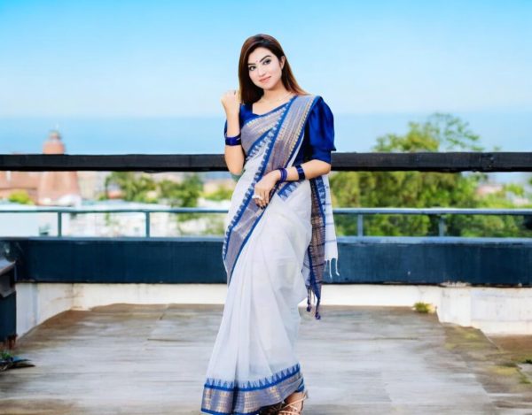 White And Blue Color Half Silk Saree (3)